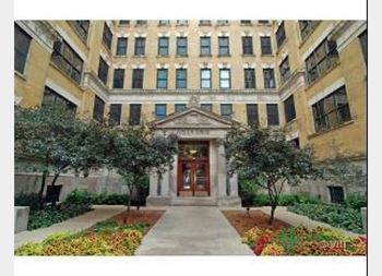 559 W Surf Unit 807, Chicago, IL 60657