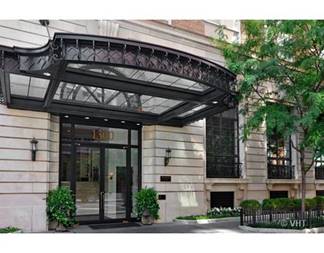 1300 N State Unit 304, Chicago, IL 60610