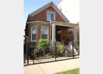 3015 W George, Chicago, IL 60618
