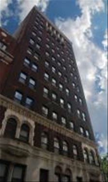 431 W Roscoe Unit 12, Chicago,  60657