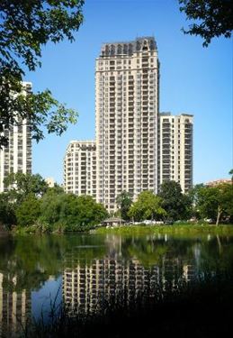2520 N Lakeview Unit C7-26, Chicago, IL 60614