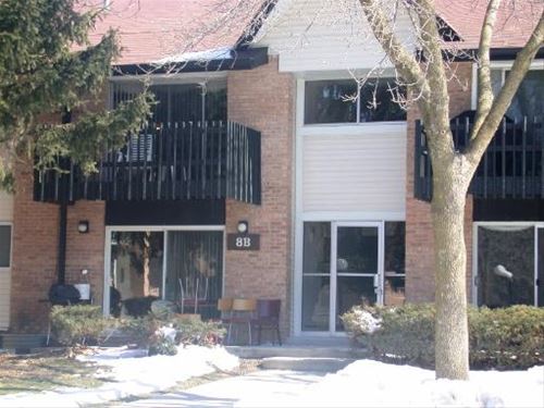 8B Kingery Quarter Unit 208, Willowbrook, IL 60527