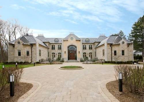 1900 Winnetka, Northfield, IL 60093