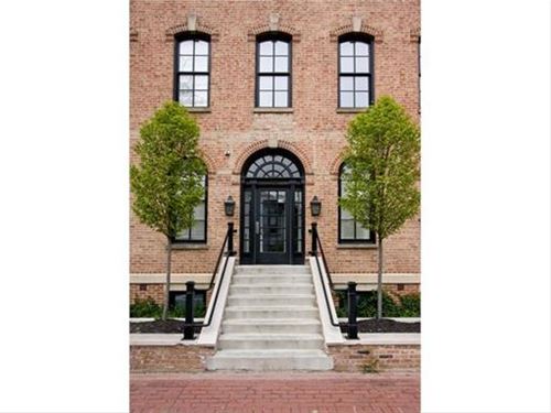 334 W Menomonee Unit 205, Chicago, IL 60614