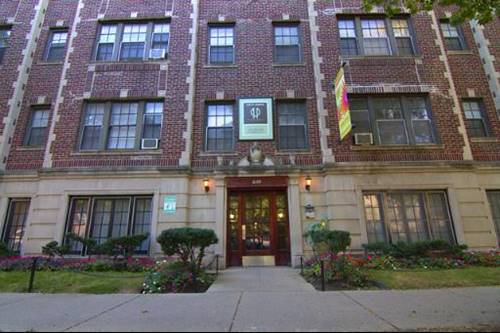 1049 W Oakdale Unit 312, Chicago, IL 60657