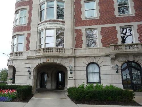 999 N Lake Shore Unit 7B, Chicago, IL 60611