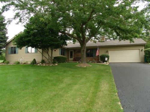 9N695 Hogan Hill, Elgin, IL 60124