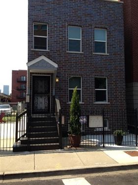 321 W Schiller Unit 2, Chicago, IL 60610