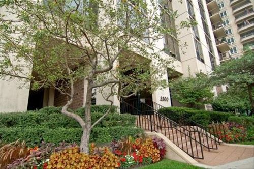 2500 N Lakeview Unit 1105, Chicago, IL 60614