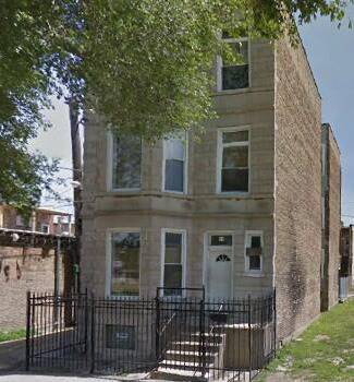 11 S Whipple, Chicago, IL 60612