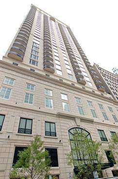 10 E Delaware Unit 32C, Chicago, IL 60611