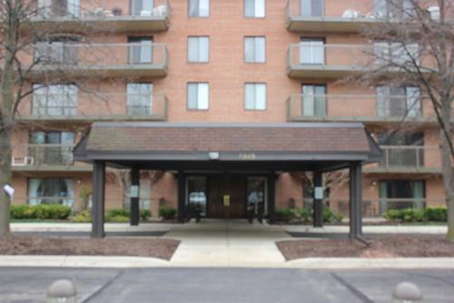 6443 Clarendon Hills Unit 406G, Willowbrook, IL 60527