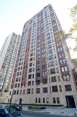 421 W Melrose Unit 22A, Chicago, IL 60657