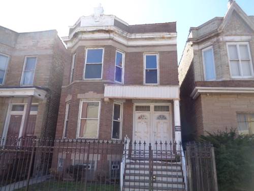 2049 W Fullerton, Chicago, IL 60647