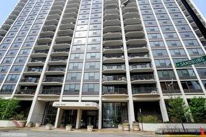 1560 N Sandburg Unit 3202, Chicago, IL 60610