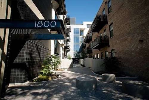 1800 W Grace Unit 601, Chicago, IL 60613