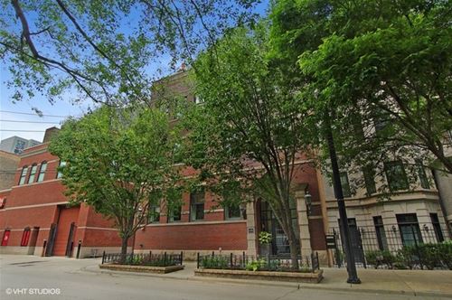 18 E Division Unit 3, Chicago, IL 60610