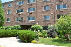 477 Graceland Unit 4G, Des Plaines, IL 60016