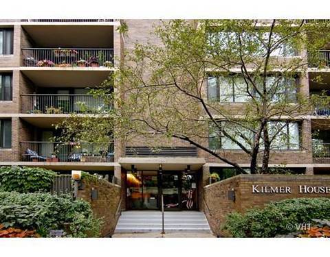 1555 Sandburg Unit 201, Chicago, IL 60610