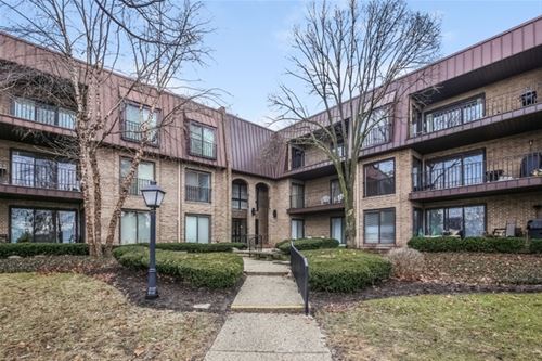 2 Court Of Harborside Unit 104, Northbrook, IL 60062