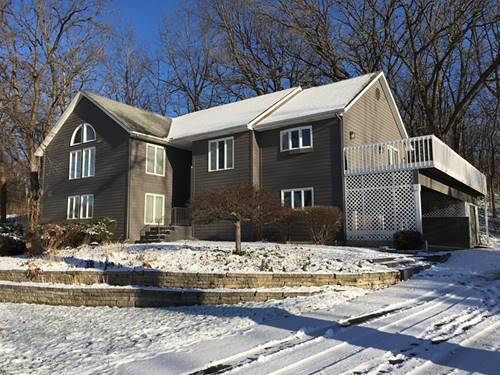 1524 Hillside, Woodstock, IL 60098