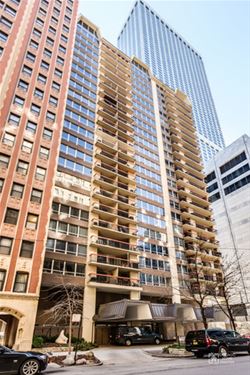 201 E Chestnut Unit 7F, Chicago, IL 60611