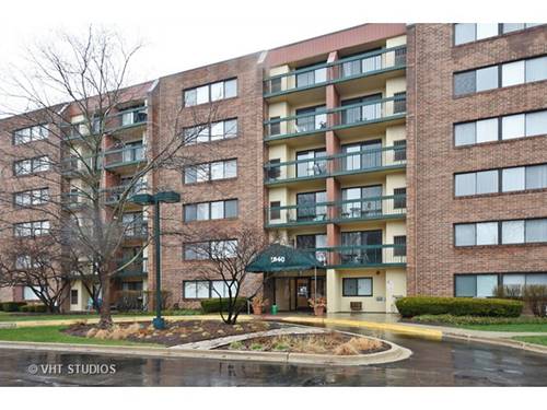 1840 Huntington Unit 110, Hoffman Estates, IL 60169