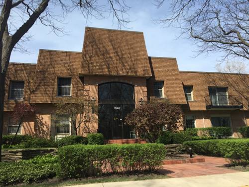 1240 Park Unit 332, Highland Park, IL 60035