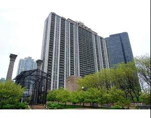 400 E Randolph Unit 3527, Chicago, IL 60601