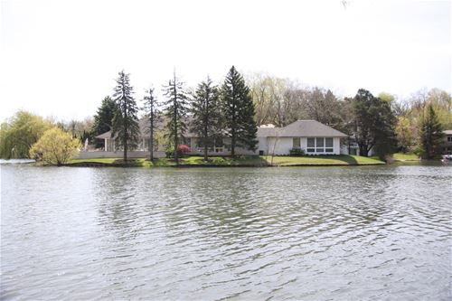 109 Murphy Lake, Park Ridge, IL 60068