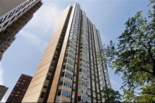 525 W Hawthorne Unit 2601, Chicago, IL 60657