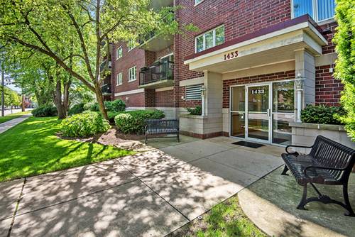 1433 Perry Unit 302, Des Plaines, IL 60016