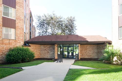 500 W Huntington Commons Unit 159, Mount Prospect, IL 60056