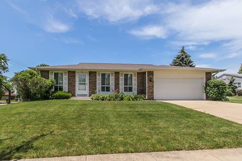 310 Royce, Roselle, IL 60172