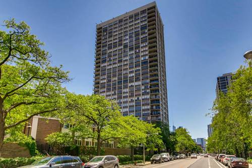 88 W Schiller Unit 2403, Chicago, IL 60610