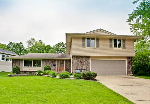 108 S Cedarcrest, Schaumburg, IL 60193