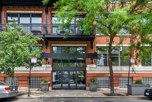 1040 W Adams Unit 355, Chicago, IL 60607