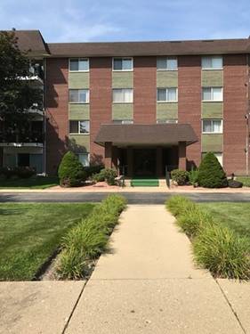 1030 S Fernandez Unit 4B, Arlington Heights, IL 60005