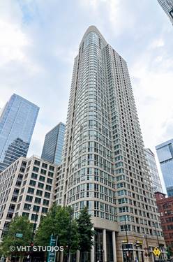 345 N LaSalle Unit 305, Chicago, IL 60654