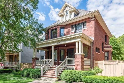 5232 N Lakewood, Chicago, IL 60640