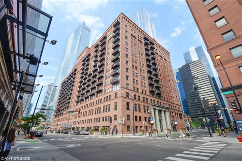 165 N Canal Unit 1004, Chicago, IL 60606