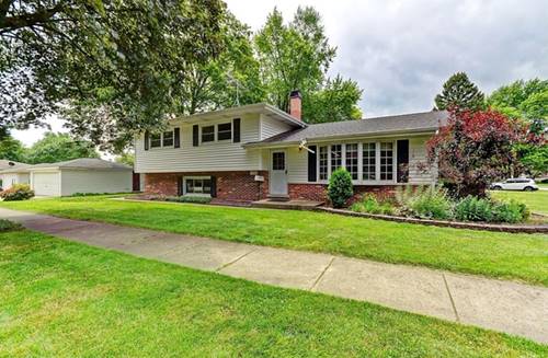 1122 Coolidge, Wheaton, IL 60189