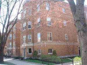 615 Washington Unit 1S, Oak Park, IL 60302