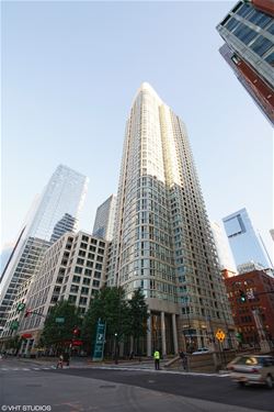 345 N LaSalle Unit 3107, Chicago, IL 60654