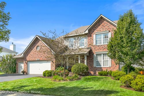 2808 Forest Creek, Naperville, IL 60565