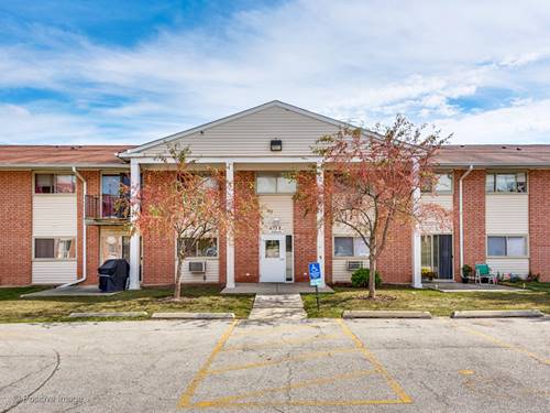 673 E Fullerton Unit 8-108, Glendale Heights, IL 60139