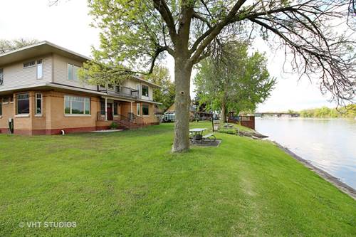 10 Country Club Beach, Rockford, IL 61103