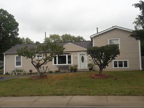 202 Fairway, Carpentersville, IL 60110