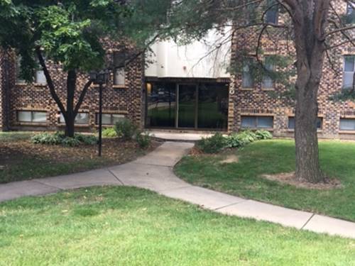 2220 Country Club Unit 15, Woodridge, IL 60517