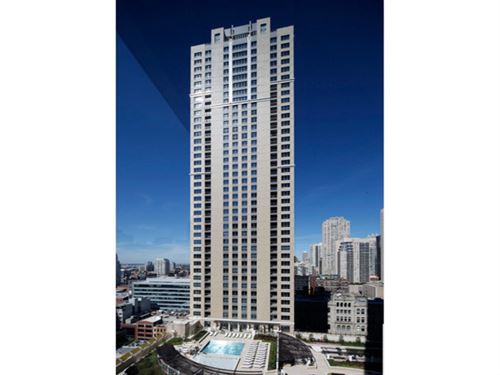 71 W Hubbard Unit 4703, Chicago, IL 60654